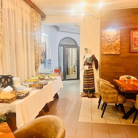 Ξενοδοχείο Ardo And Restaurant 2*